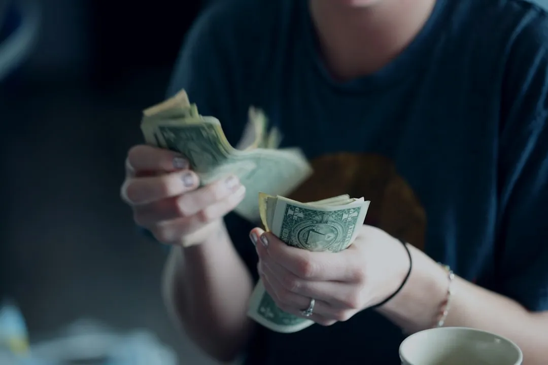 Photo Student, Money-saving