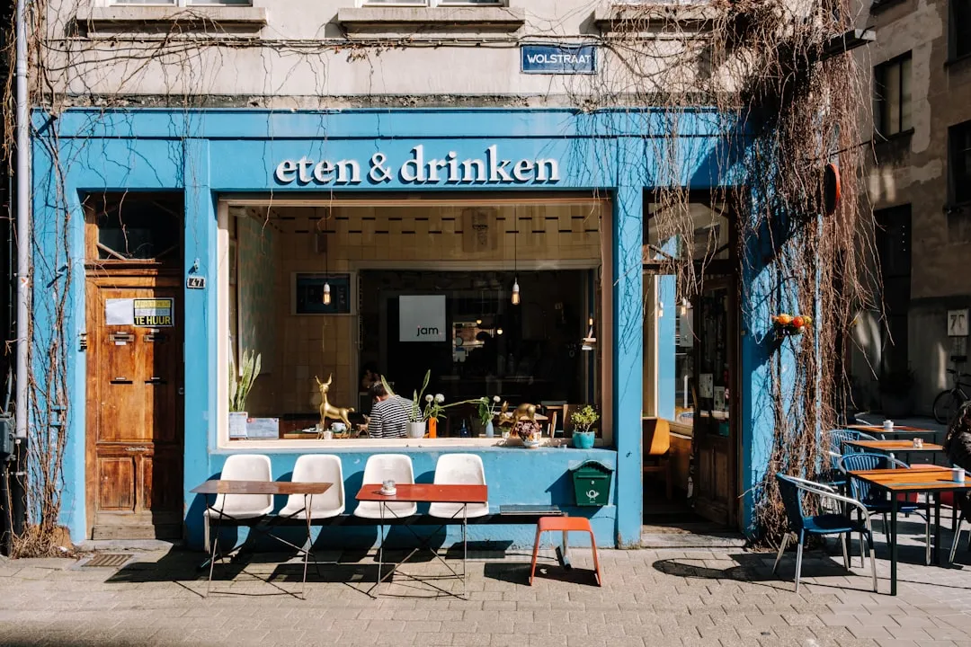 Photo Coffee shop exterior